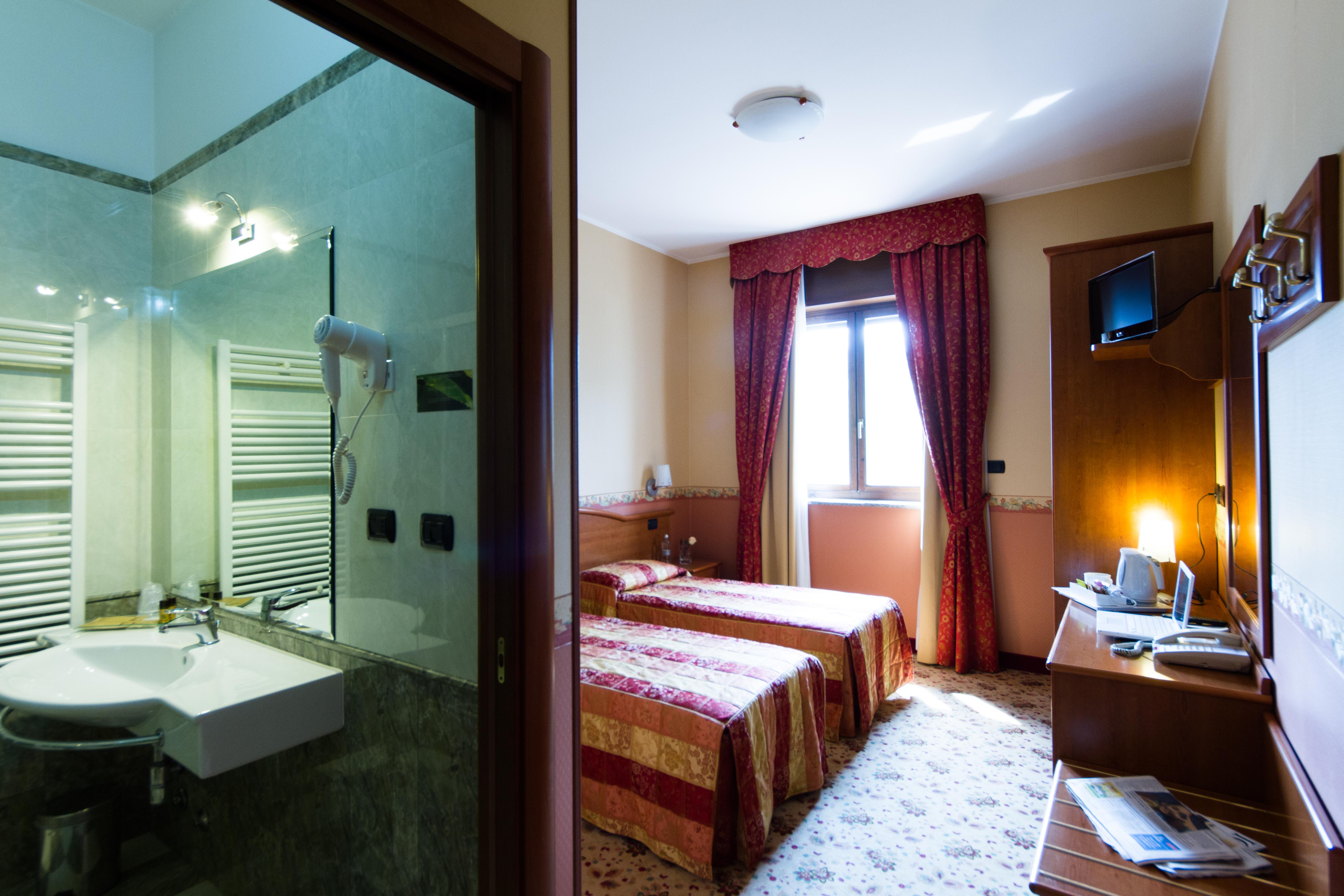 Vald Hotel Val della Torre Luaran gambar