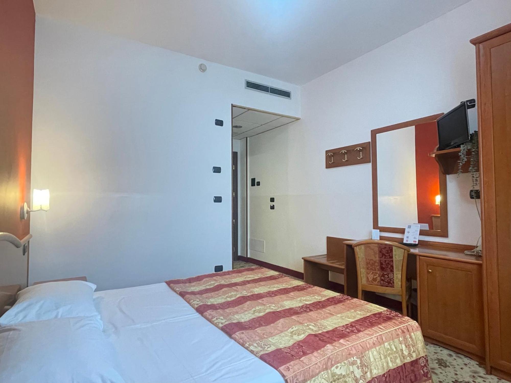 Vald Hotel Val della Torre Luaran gambar