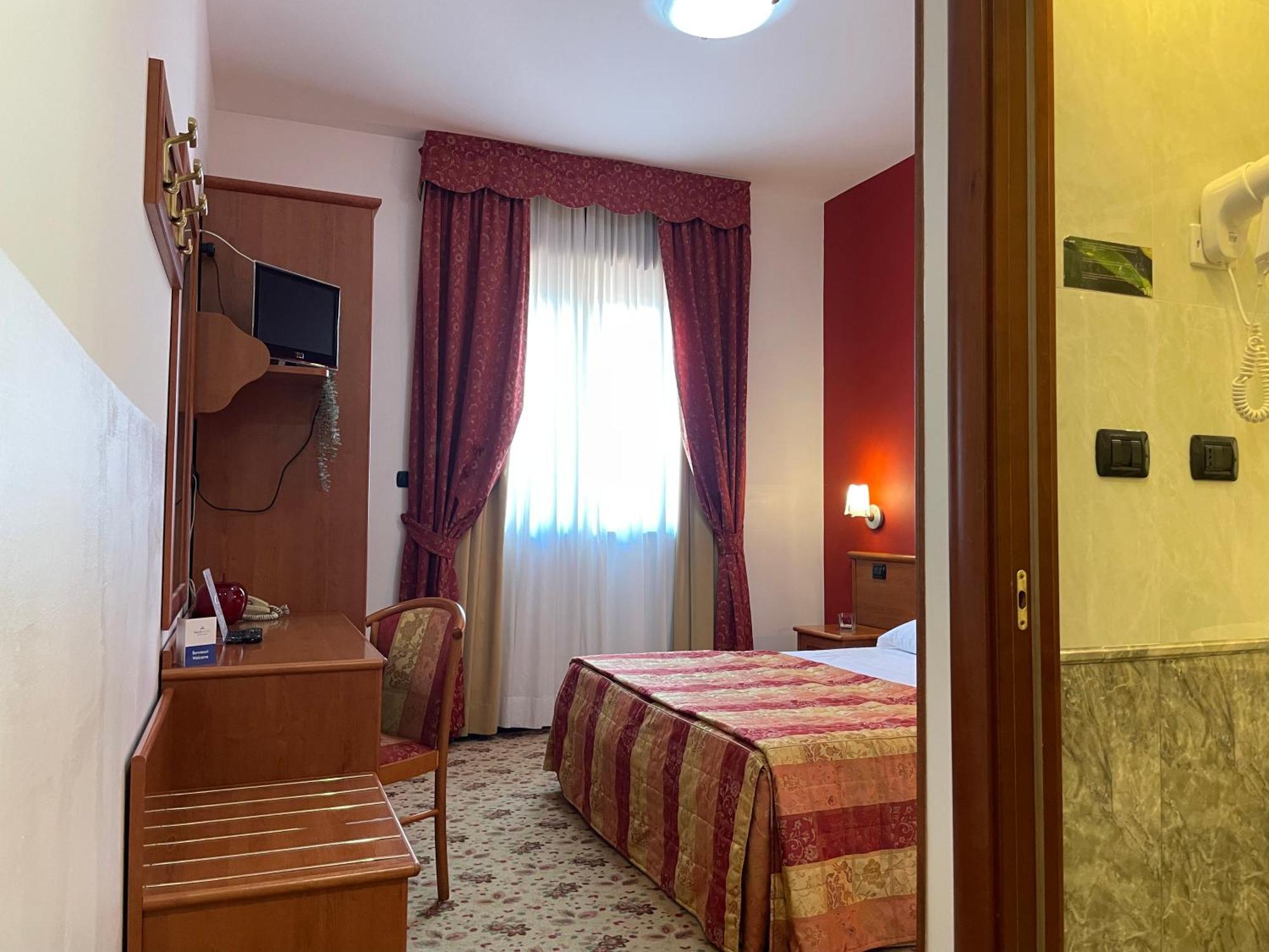 Vald Hotel Val della Torre Luaran gambar