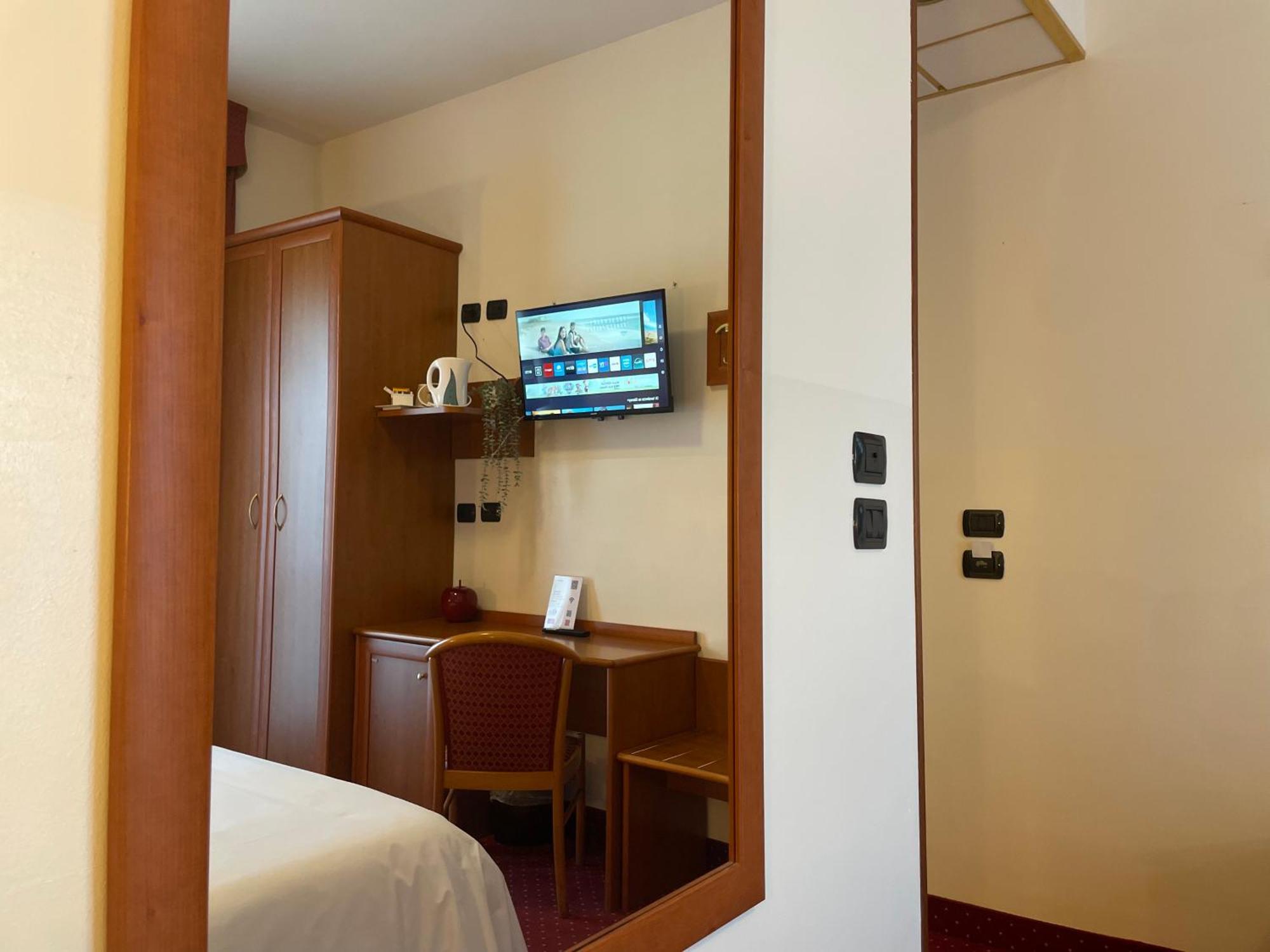 Vald Hotel Val della Torre Luaran gambar