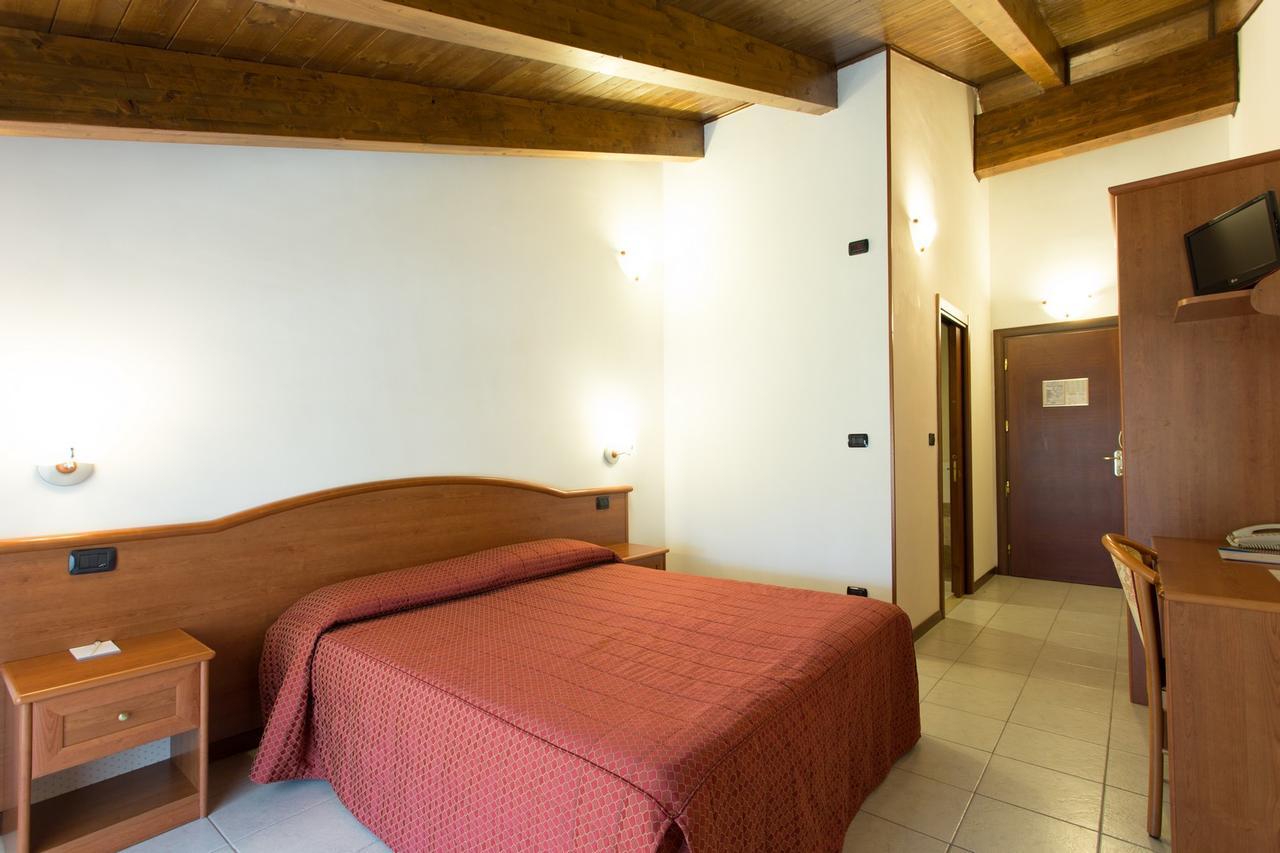 Vald Hotel Val della Torre Luaran gambar